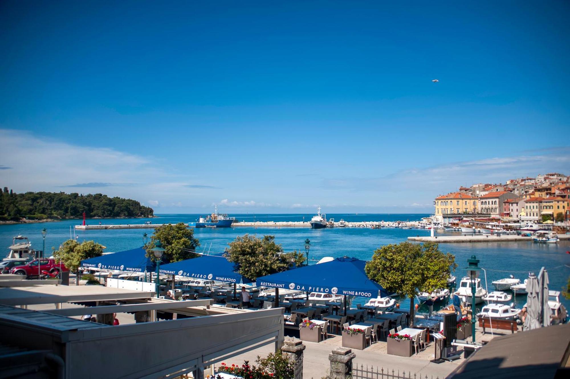 Riva Blu Sea View Apartment Ρόβινι Εξωτερικό φωτογραφία