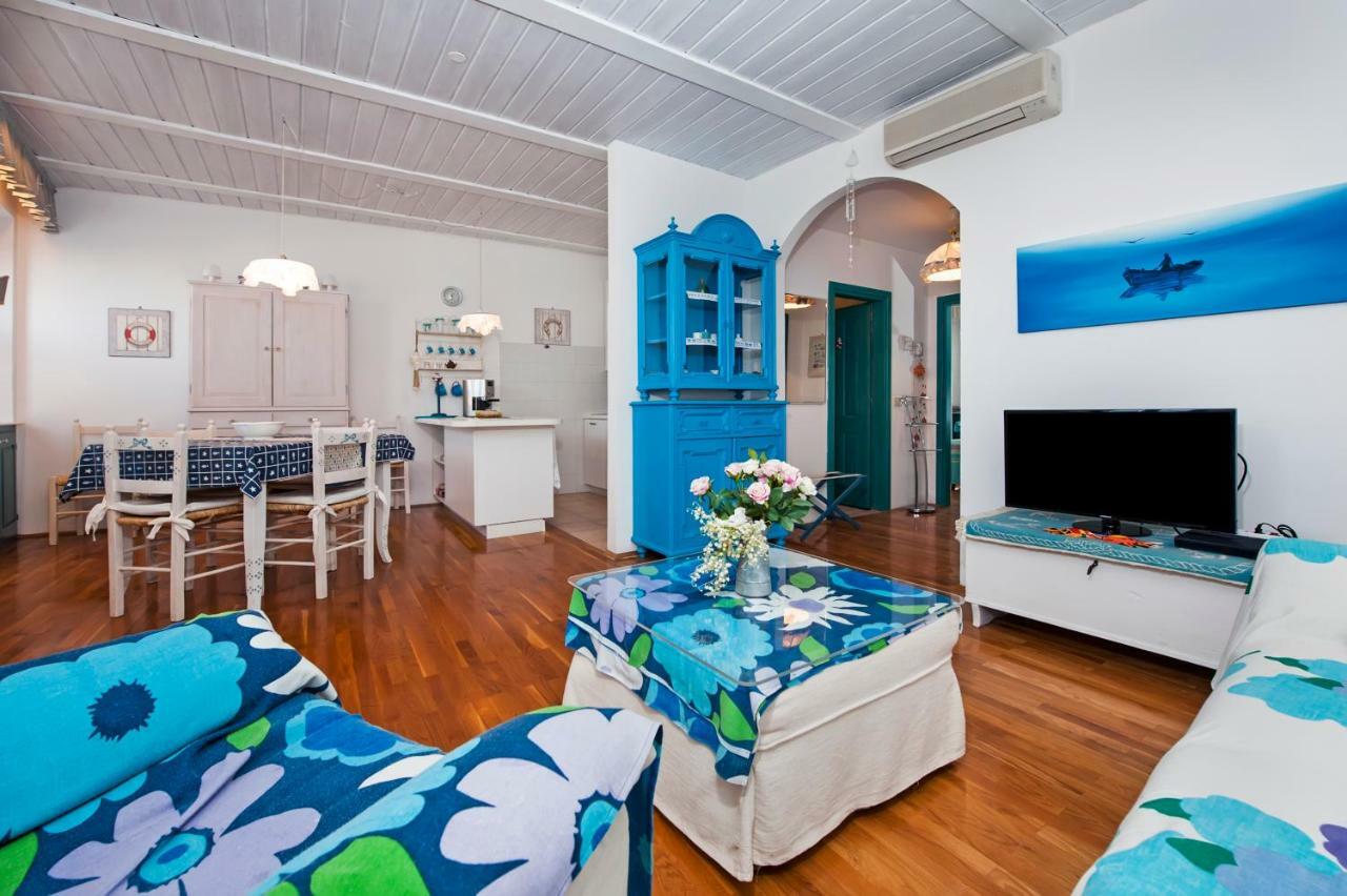 Riva Blu Sea View Apartment Ρόβινι Εξωτερικό φωτογραφία