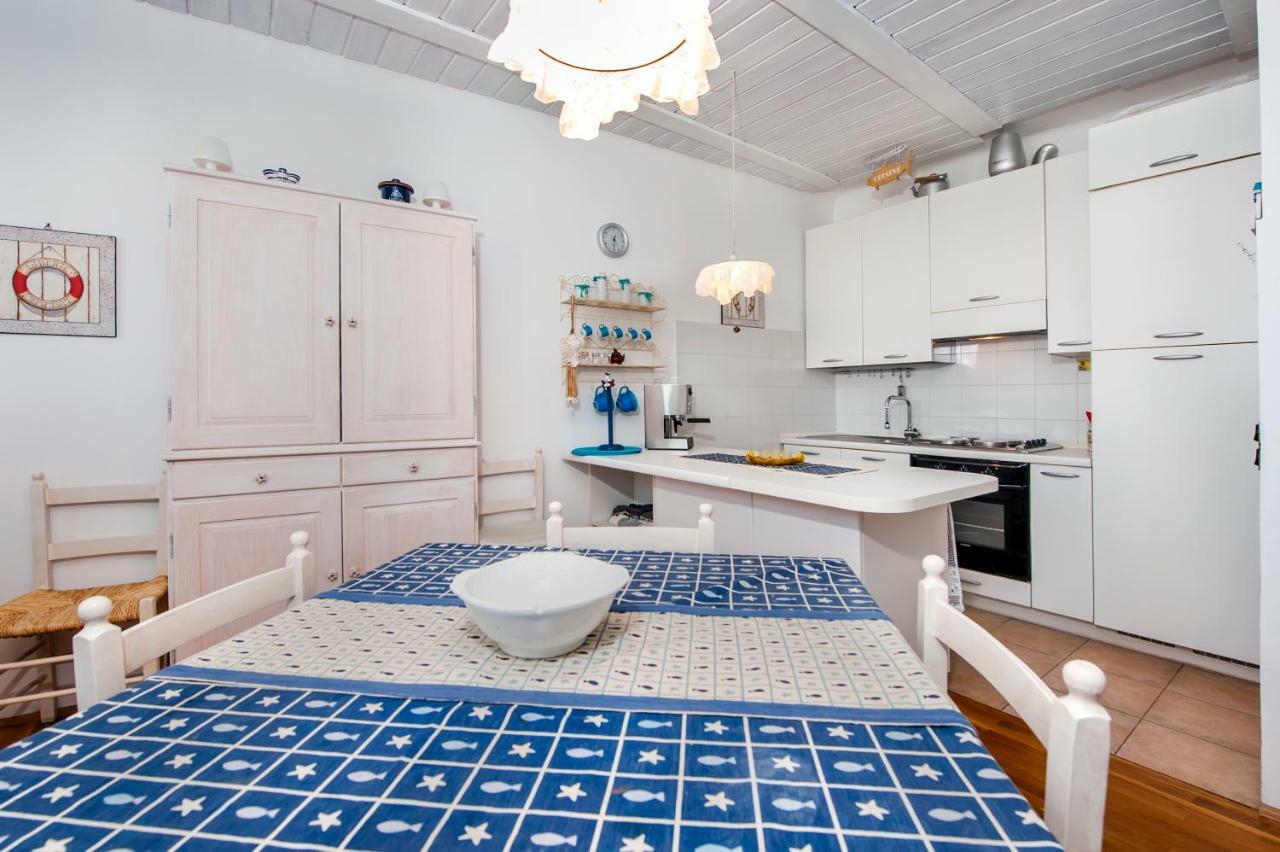 Riva Blu Sea View Apartment Ρόβινι Εξωτερικό φωτογραφία